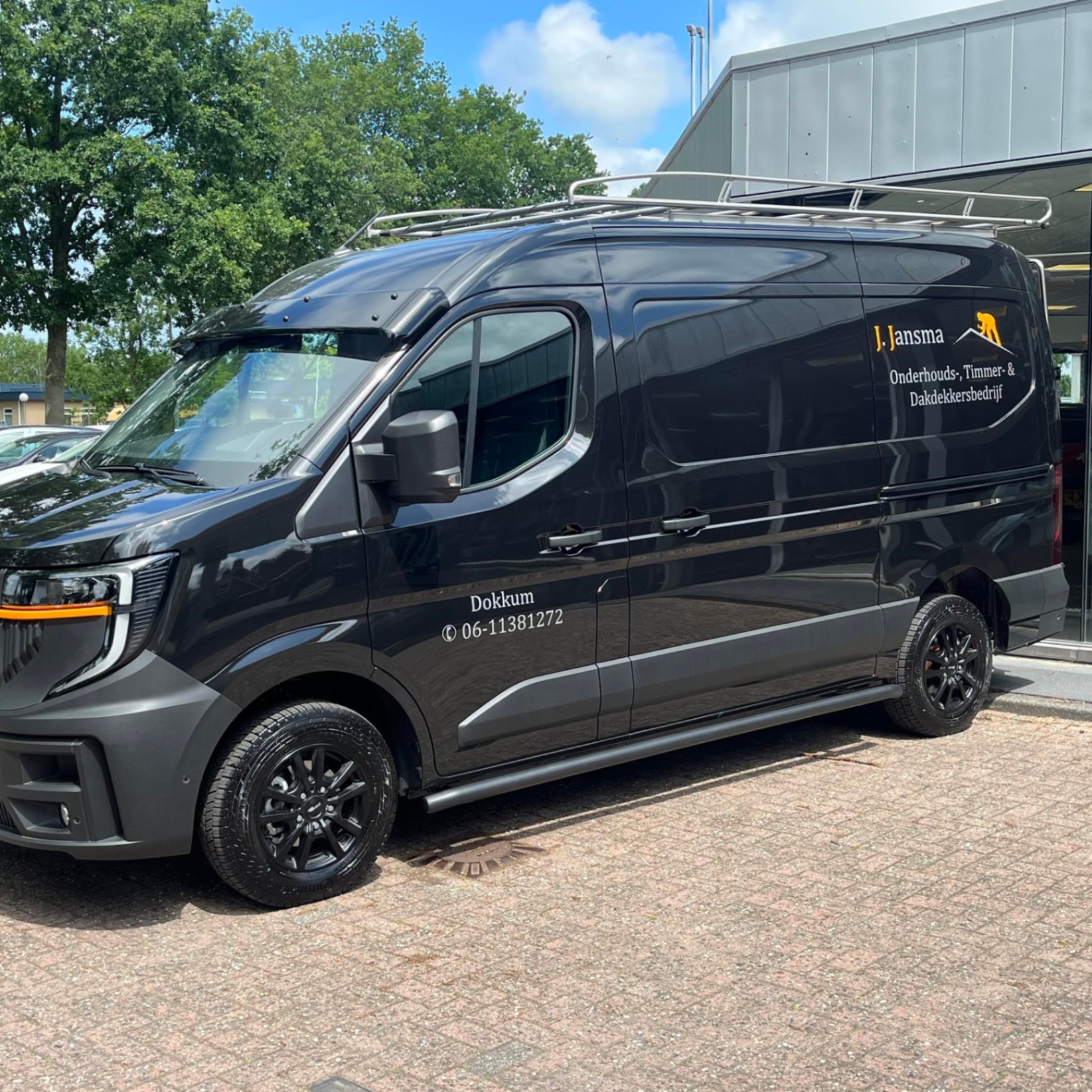Bedrijfsbus J. Jansma — Onderhouds-, Timmer- & Dakdekkersbedrijf