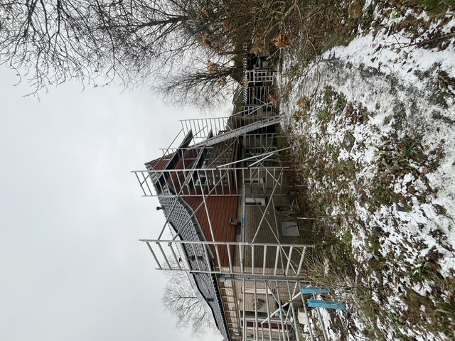 Verbouw Drachten — Keralit rabat, zinken goten en balkonhek — foto 2