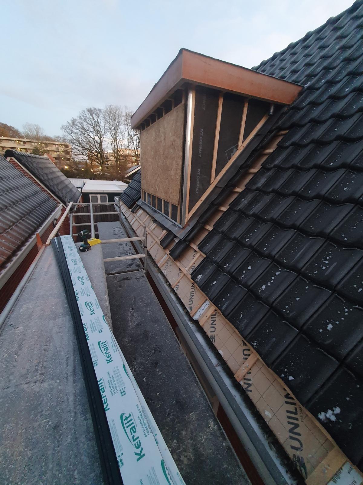 Dakrenovatie Drachten — isoleren, kunststof goten, boeidelen en dakkapellen — foto 3