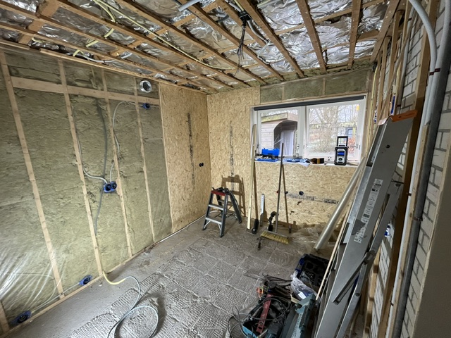 Isolatie van wanden en plafond in een woning